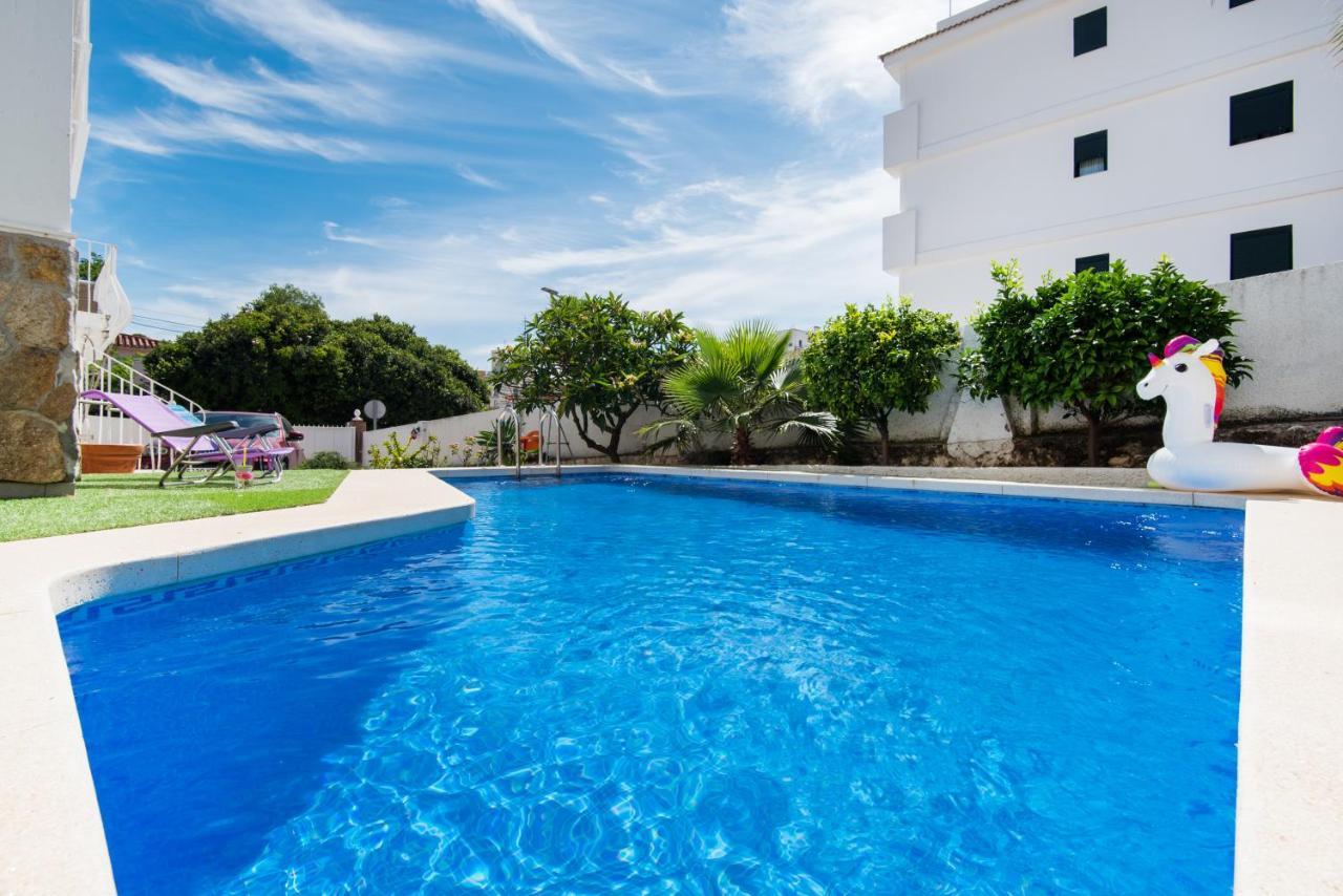 Villa Palm Beach Marina Benalmadena 3 Min Walking From The Sea ภายนอก รูปภาพ
