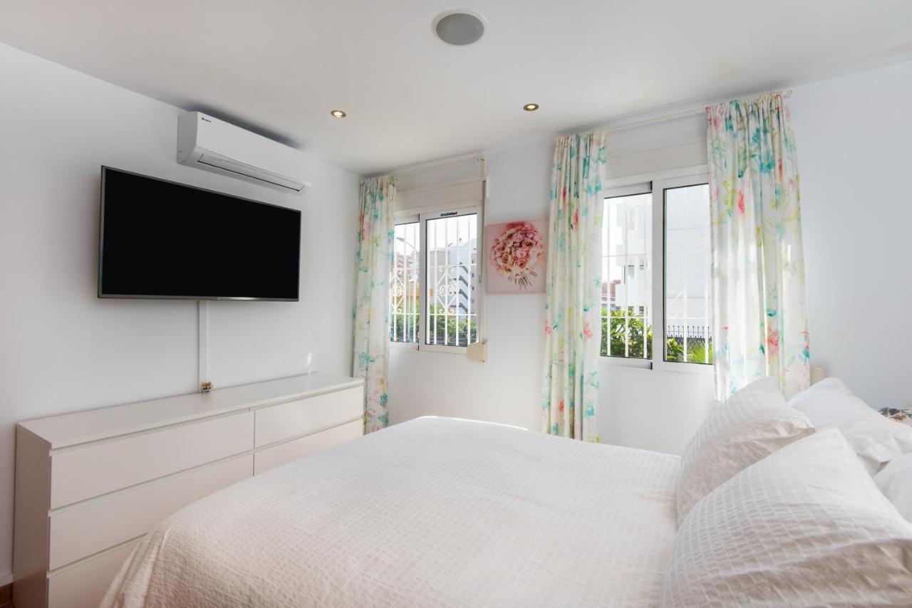 Villa Palm Beach Marina Benalmadena 3 Min Walking From The Sea ภายนอก รูปภาพ