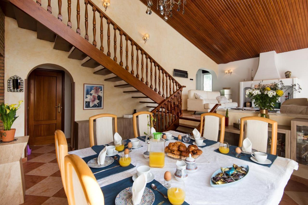 Villa Palm Beach Marina Benalmadena 3 Min Walking From The Sea ภายนอก รูปภาพ